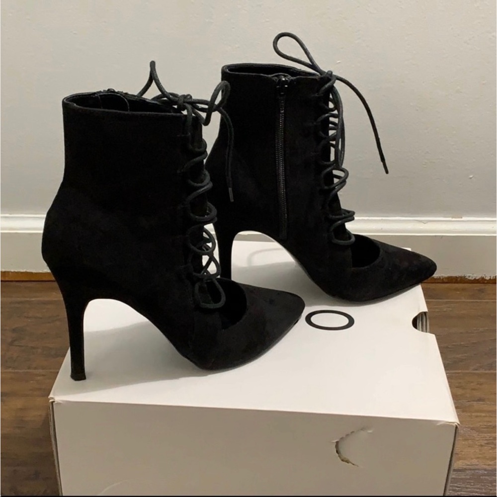 Black lace up closed toe back heel
